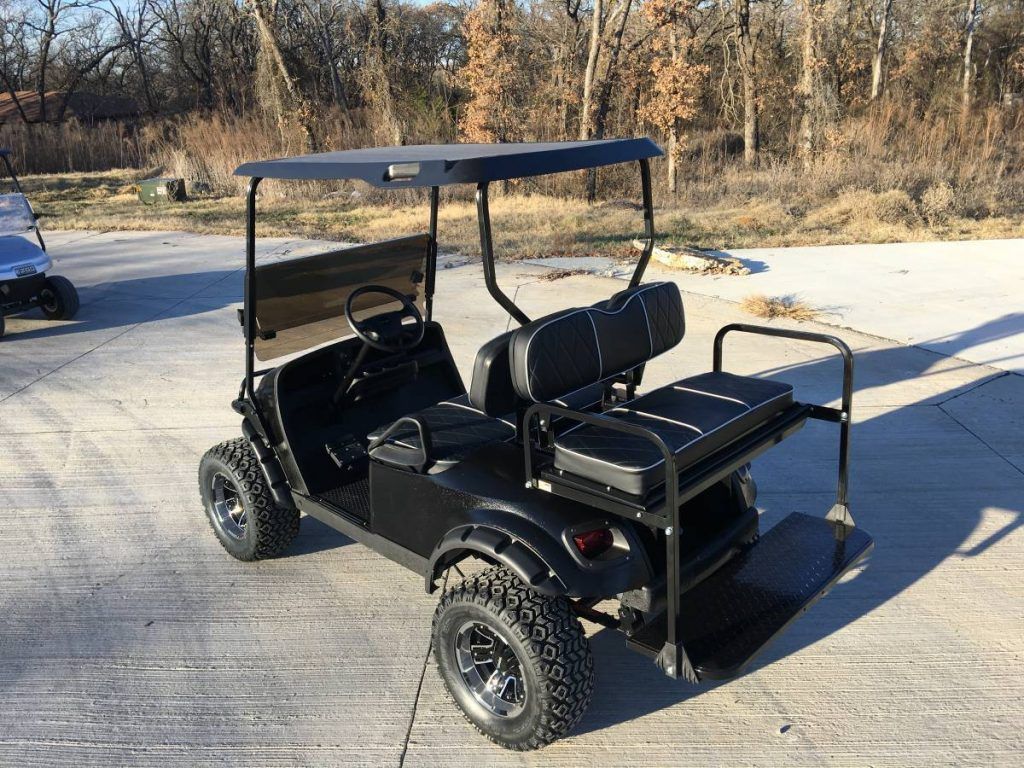 EZGO golf cart — custom designed 2017 ezgo txt golf cart for sale